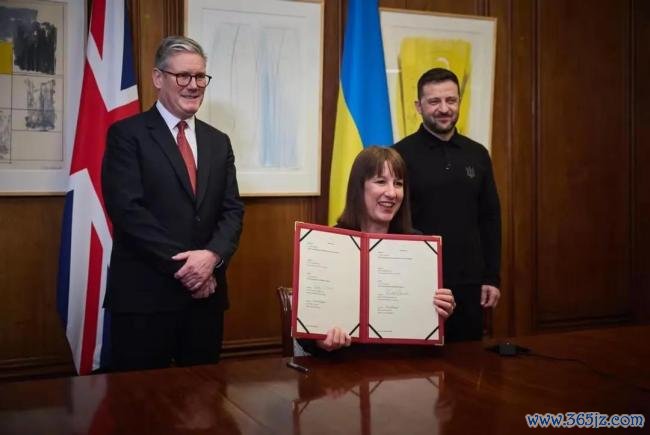 英国首相为何会给乌克兰旱苗得雨 背后的政事统统
